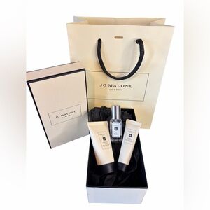 Jo Malone London Mini Gift Set English Pear & Freesia + Wood Sage & Sea Salt